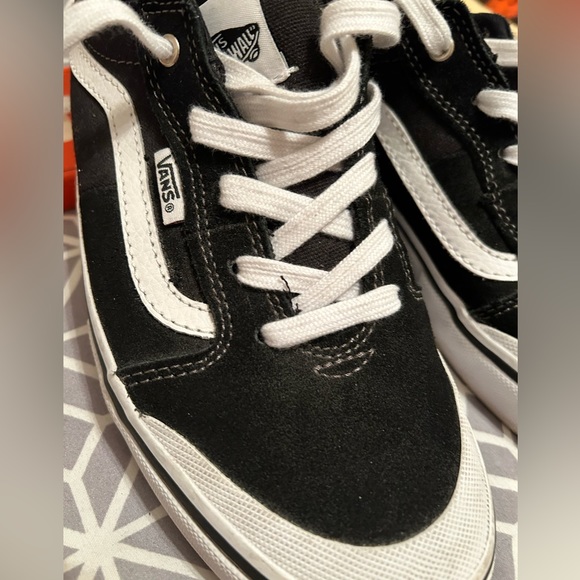 VANS PRO - Picture 14 of 16